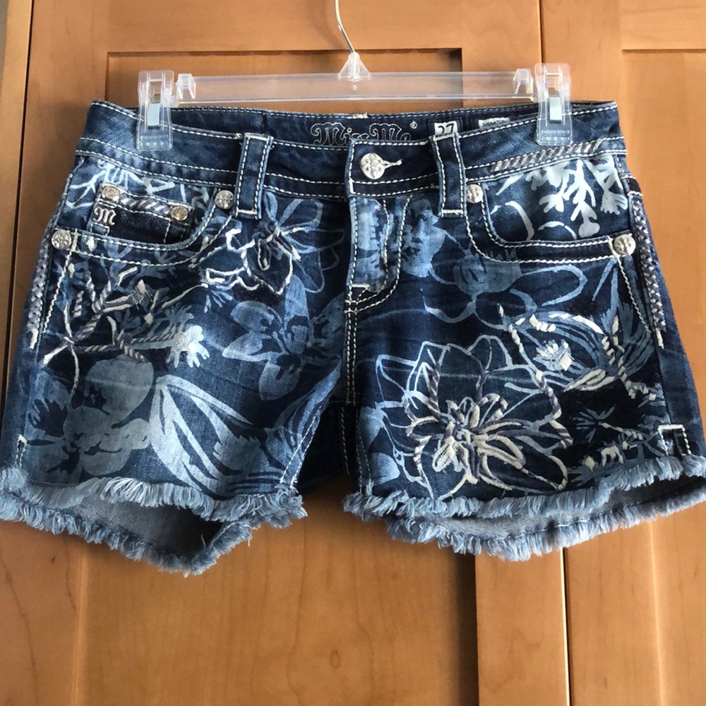 Miss Me Jean Shorts Size 27